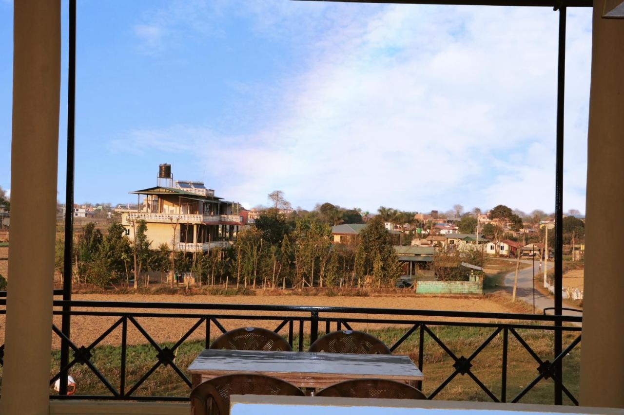 Hotel National Park Sauraha- Homely Stay And Peaceful Location With Jungle Safari Arrangements Exterior photo