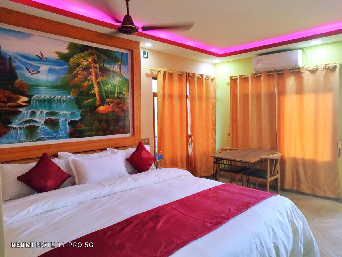 Hotel National Park Sauraha- Homely Stay And Peaceful Location With Jungle Safari Arrangements Exterior photo